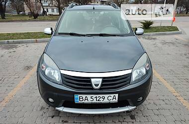 Хэтчбек Dacia Sandero 2011 в Кропивницком