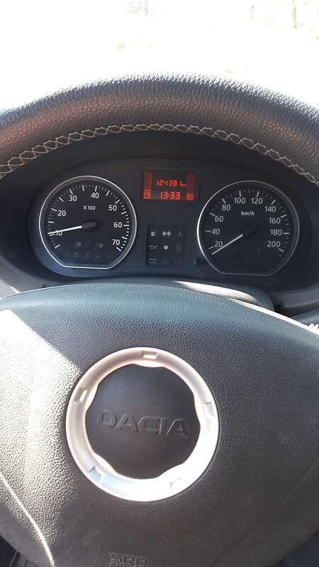 Хэтчбек Dacia Sandero 2012 в Львове