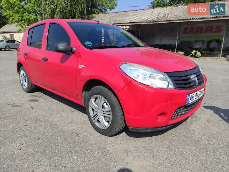 Хетчбек Dacia Sandero 2009 в Вінниці