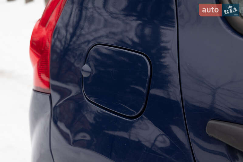 Хэтчбек Dacia Sandero 2009 в Сумах