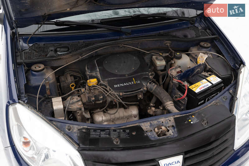 Хэтчбек Dacia Sandero 2009 в Сумах