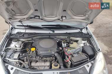 Хэтчбек Dacia Sandero 2009 в Гадяче