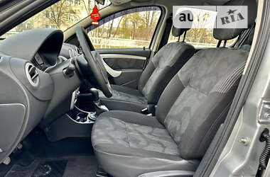 Хетчбек Dacia Sandero 2010 в Тернополі