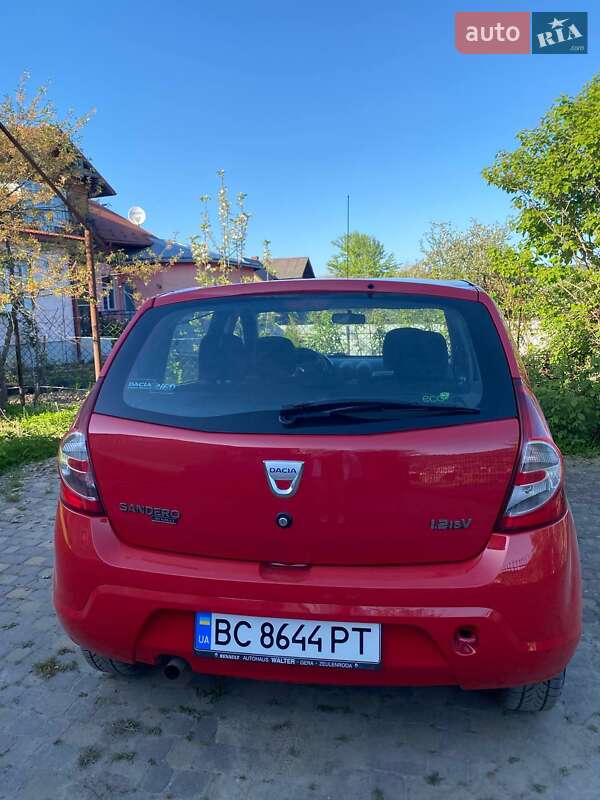 Хетчбек Dacia Sandero 2009 в Турці