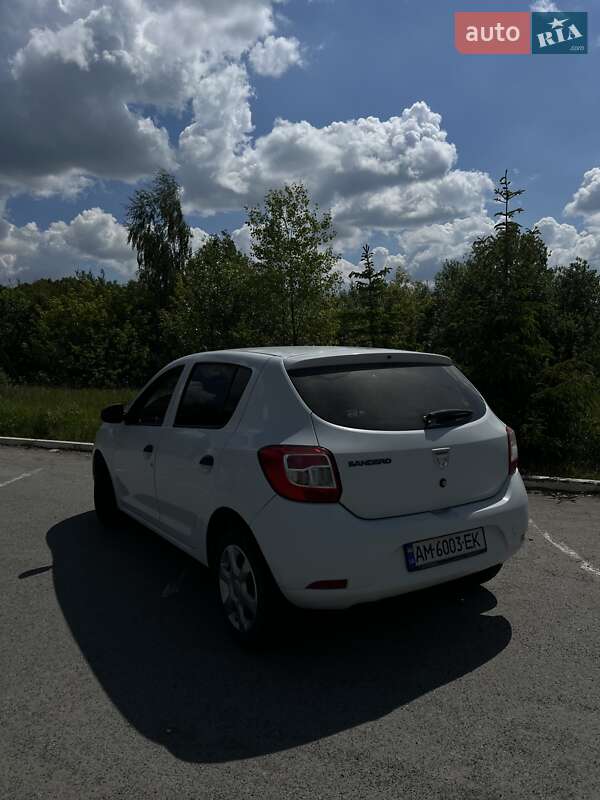 Хэтчбек Dacia Sandero 2013 в Звягеле фото 7 Хэтчбек Dacia Sandero 2013 в Звягеле