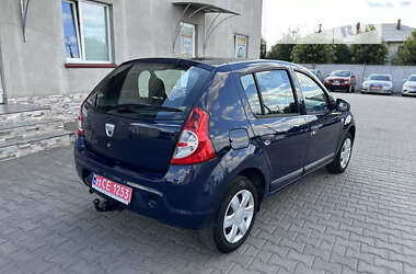 Хэтчбек Dacia Sandero 2009 в Луцке