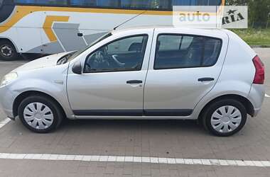 Хетчбек Dacia Sandero 2012 в Борисполі