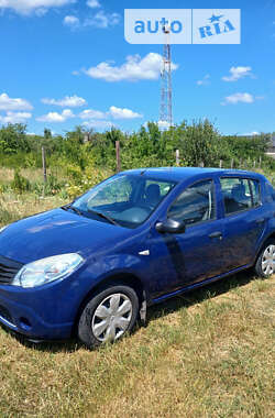 Хэтчбек Dacia Sandero 2009 в Кропивницком