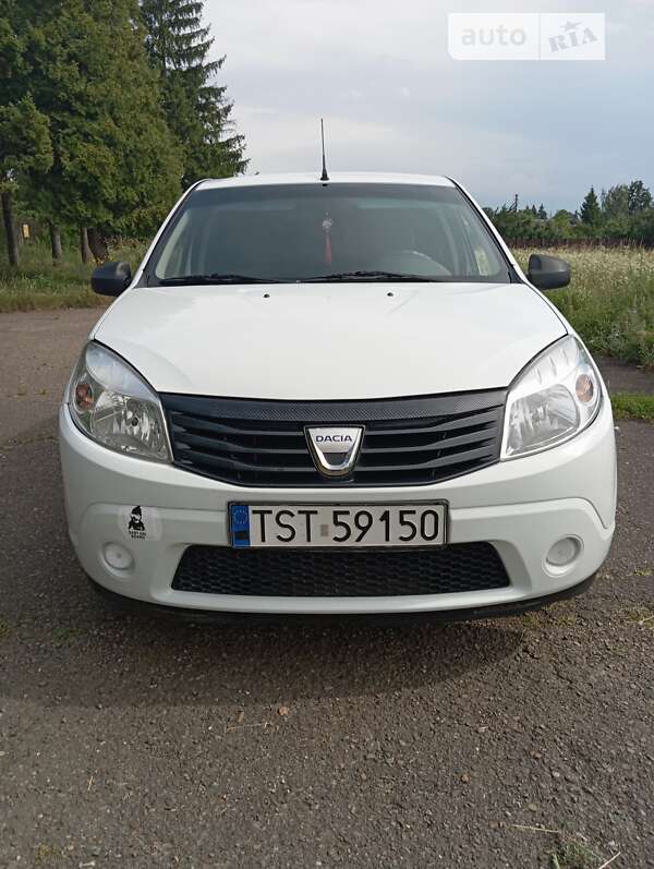 Хетчбек Dacia Sandero 2008 в Коломиї