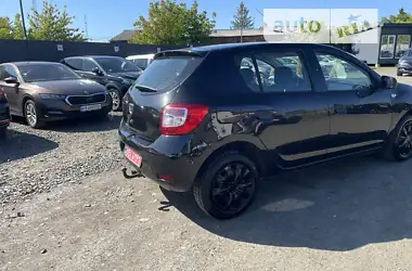 Dacia Sandero 2013