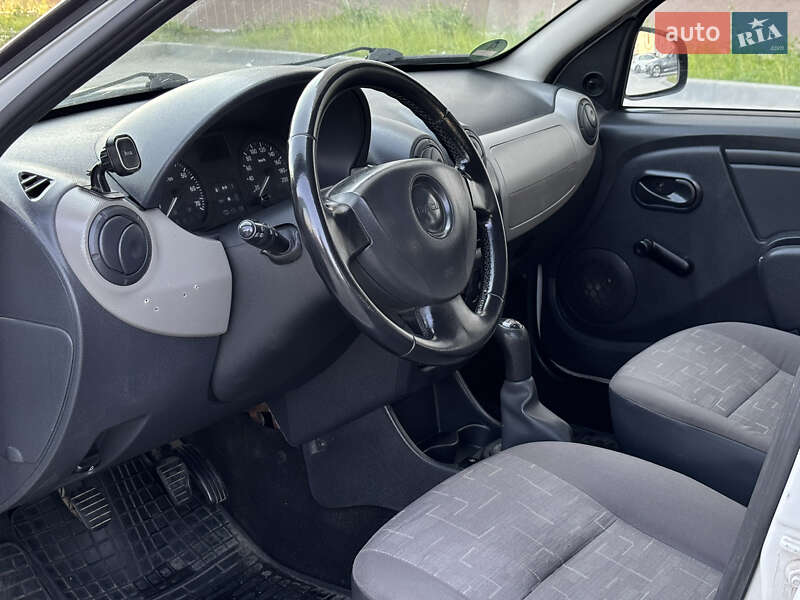 Хетчбек Dacia Sandero 2009 в Хмельницькому