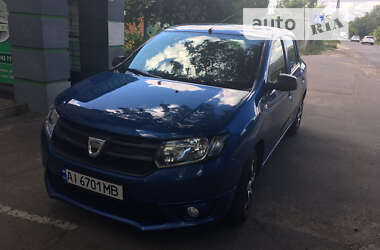 Хетчбек Dacia Sandero 2013 в 