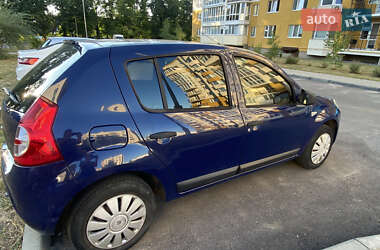 Хетчбек Dacia Sandero 2009 в Вінниці