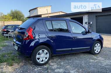 Хэтчбек Dacia Sandero 2009 в Ковеле