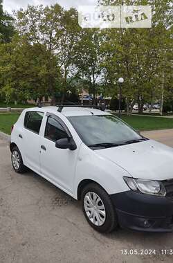 Хэтчбек Dacia Sandero 2013 в Киеве