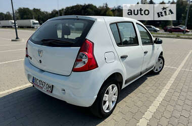 Хетчбек Dacia Sandero 2010 в Львові