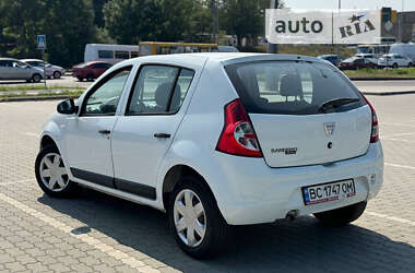 Хетчбек Dacia Sandero 2010 в Львові