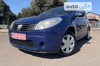 Хетчбек Dacia Sandero 2009 в Бахмачі