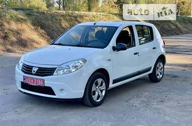 Хетчбек Dacia Sandero 2009 в Фастові