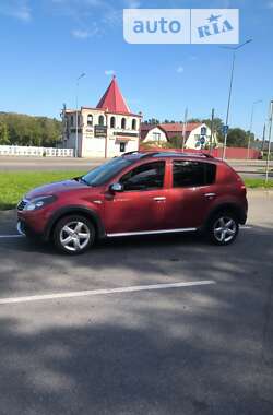 Хэтчбек Dacia Sandero 2012 в Виннице