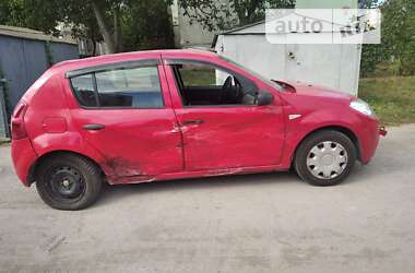 Хэтчбек Dacia Sandero 2008 в Виннице