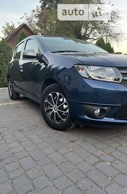 Хетчбек Dacia Sandero 2015 в Вінниці