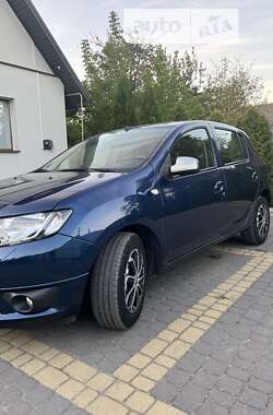 Хетчбек Dacia Sandero 2015 в Вінниці