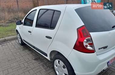 Хэтчбек Dacia Sandero 2009 в Конотопе