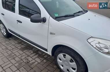 Хэтчбек Dacia Sandero 2009 в Конотопе