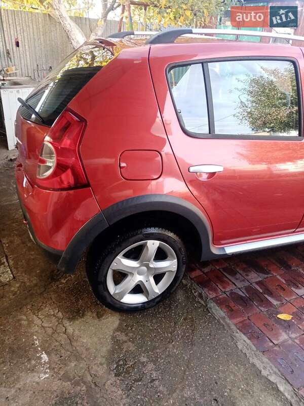 Хетчбек Dacia Sandero 2010 в Сумах