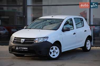 Хэтчбек Dacia Sandero 2016 в Харькове