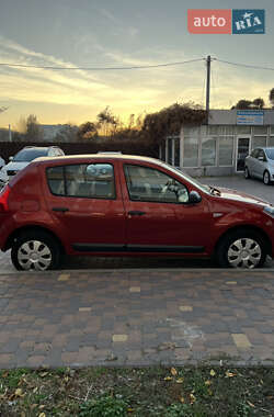 Хэтчбек Dacia Sandero 2012 в Киеве