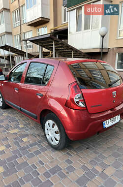 Хэтчбек Dacia Sandero 2012 в Киеве