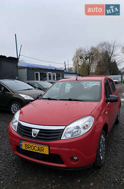 Хэтчбек Dacia Sandero 2009 в Луцке