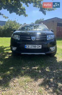 Хетчбек Dacia Sandero 2014 в Чернівцях