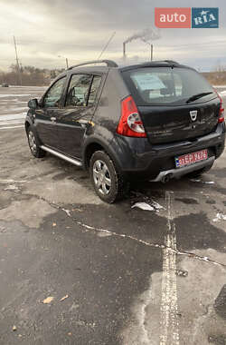 Хетчбек Dacia Sandero 2011 в Харкові