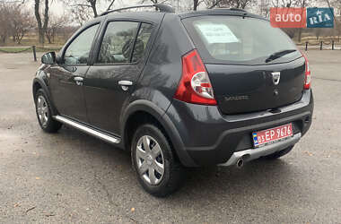 Хетчбек Dacia Sandero 2011 в Харкові