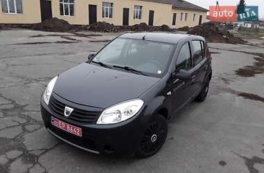 Хетчбек Dacia Sandero 2009 в Хоролі