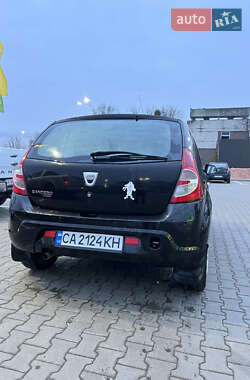 Хэтчбек Dacia Sandero 2009 в Черкассах