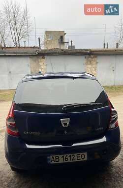 Хетчбек Dacia Sandero 2009 в Новодністровську