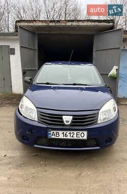 Хетчбек Dacia Sandero 2009 в Новодністровську