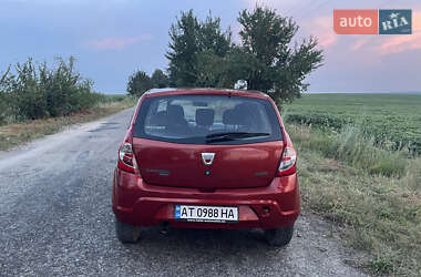 Хетчбек Dacia Sandero 2009 в Івано-Франківську