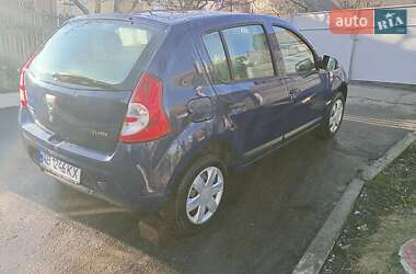 Хэтчбек Dacia Sandero 2009 в Калиновке