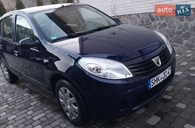 Хэтчбек Dacia Sandero 2012 в Ходорове