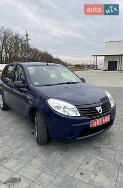 Хетчбек Dacia Sandero 2009 в Луцьку