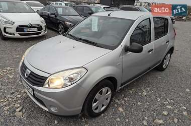 Хетчбек Dacia Sandero 2011 в Рівному