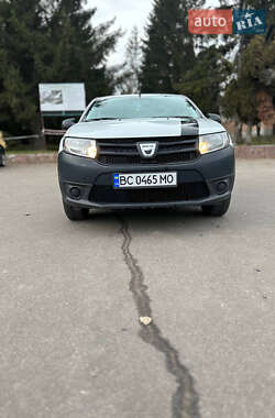 Хэтчбек Dacia Sandero 2013 в Львове