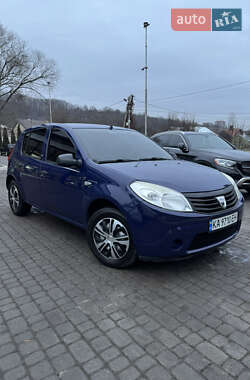 Хетчбек Dacia Sandero 2009 в Львові