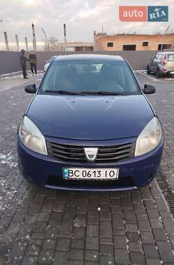 Хетчбек Dacia Sandero 2009 в Рівному