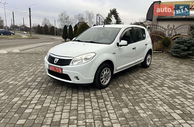 Хетчбек Dacia Sandero 2009 в Шепетівці